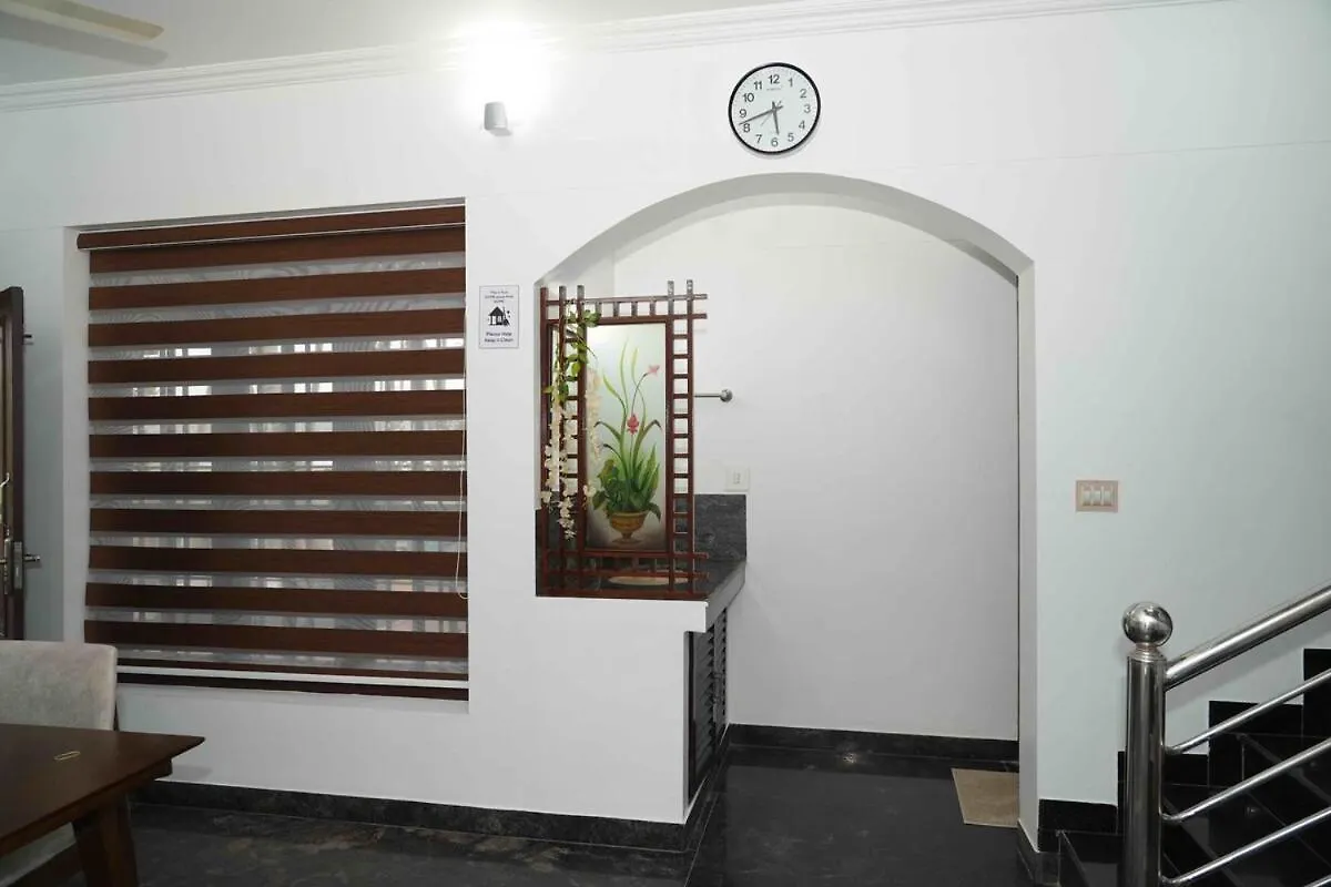 טריואנדרום Aaram Kumaramangalam Lake Villa